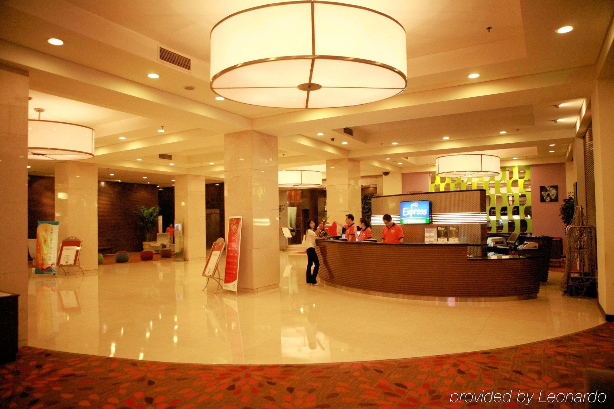 Holiday Inn Express Zhengzhou Zhongzhou By Ihg Interior photo